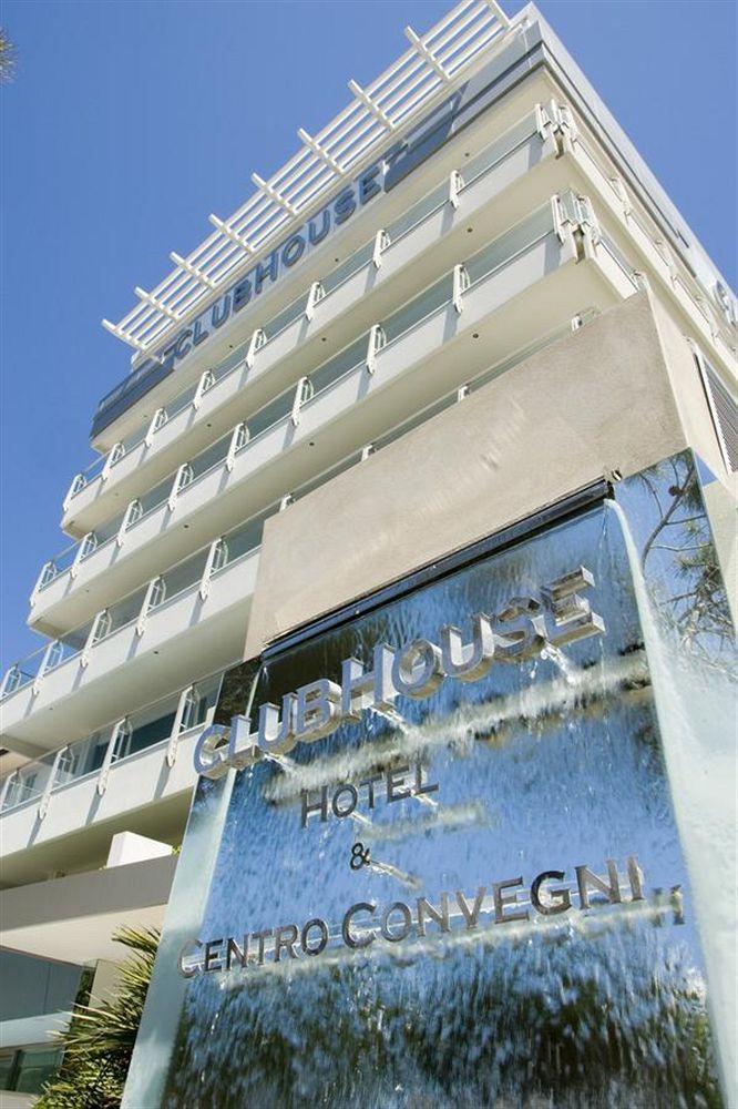 คลับเฮาส์ โฮเทล Hotel ริมินี ภายนอก รูปภาพ