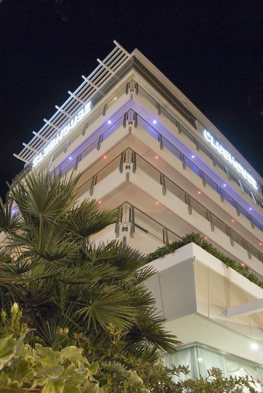 คลับเฮาส์ โฮเทล Hotel ริมินี ภายนอก รูปภาพ